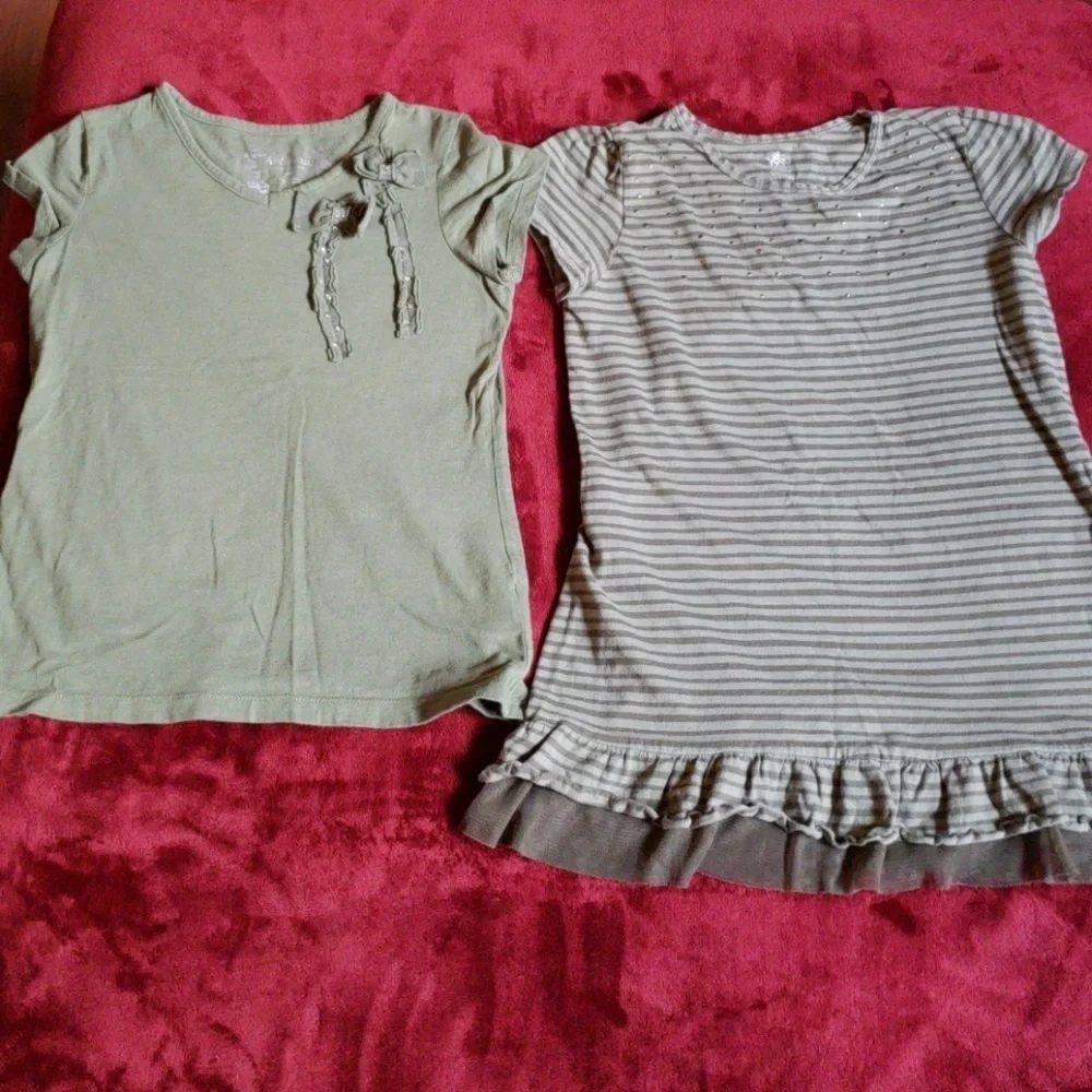 Little girls tops,size 10-12